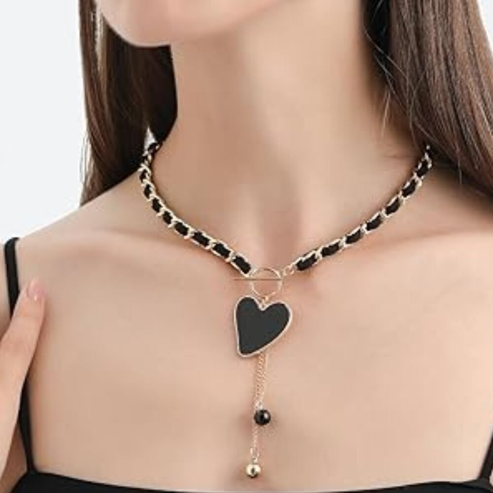 Choker Necklace Black and Gold with Heart